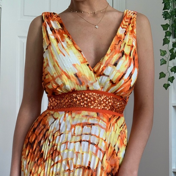 Orange pleated summer dress - Picture 5 of 7